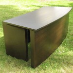 rašomasis  stalas   "  Įteisinto  menininko -architekto  " ilgis 2 m , aukštis 75 cm , klijuotas beržas . Office  table "BROWN  " , lenght 2 m , height 75cm , birch wood