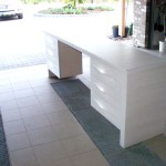 rašomasis  stalas   "  BALTAS  " ilgis 2,2m , aukštis 75 cm , klijuotas beržas . Office  table "WHITE    " , lenght 2,2 m , height 75cm , birch wood